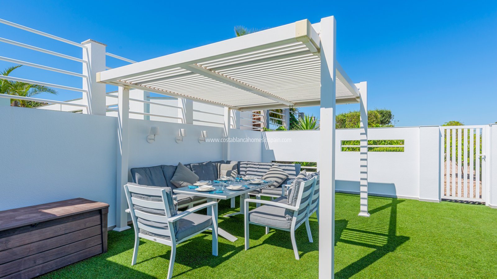 Sale - Detached Villa -  - Torremendo