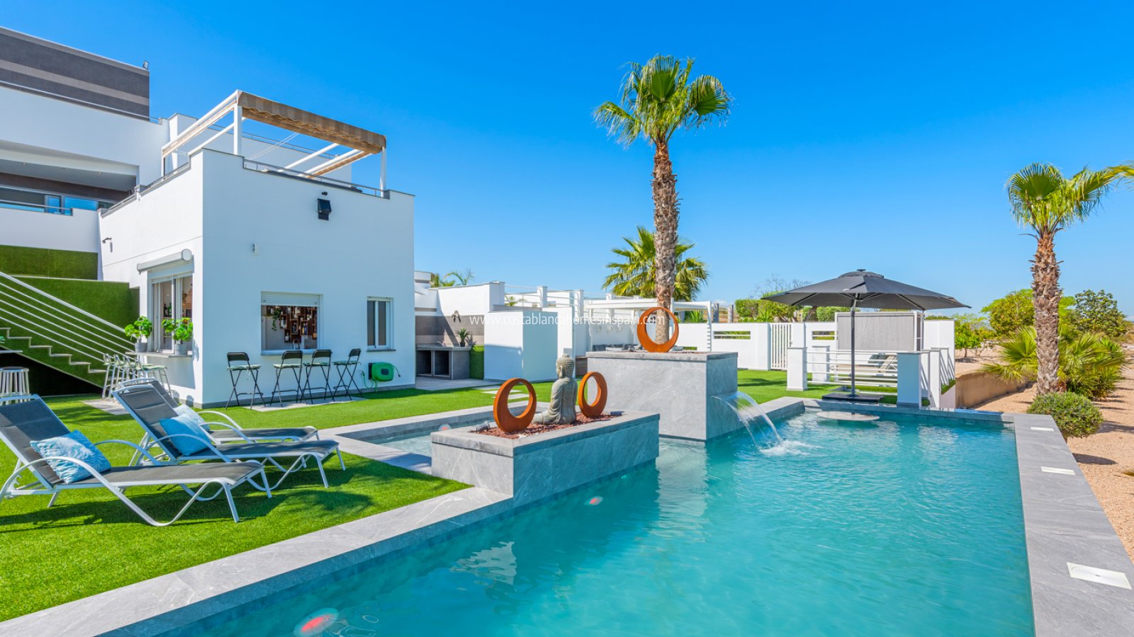Sale - Detached Villa -  - Torremendo