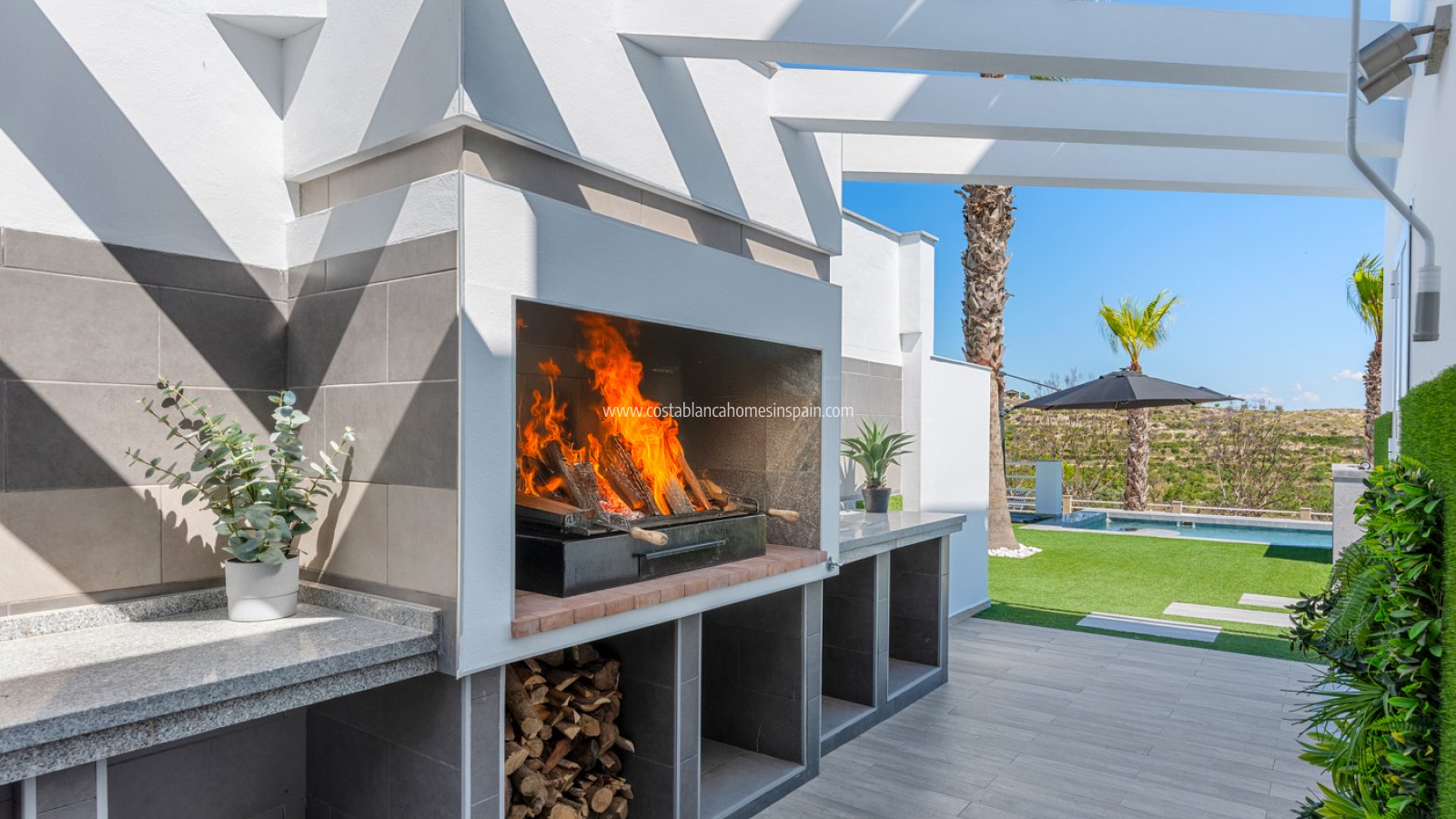 Sale - Detached Villa -  - Torremendo
