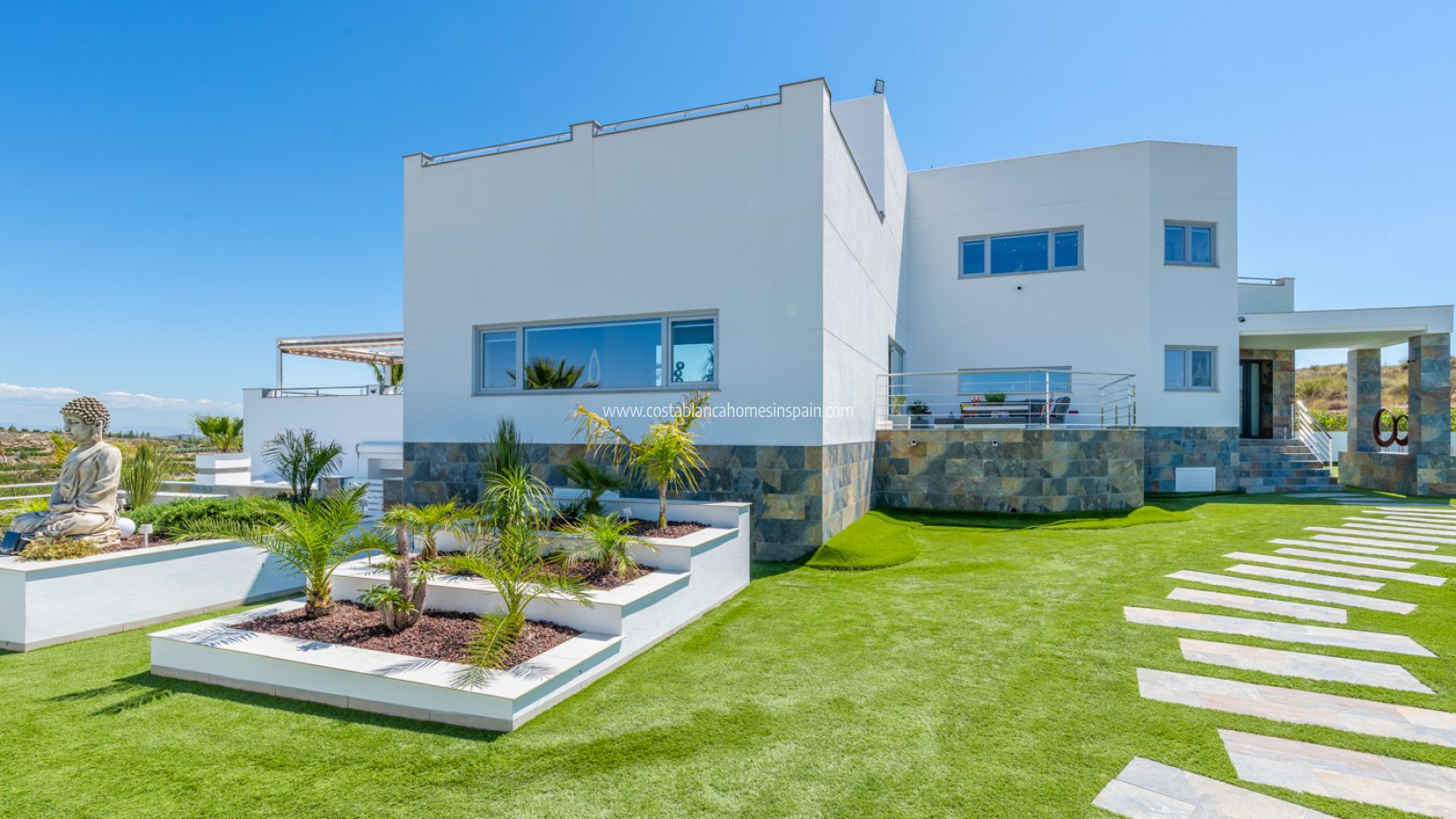 Sale - Detached Villa -  - Torremendo