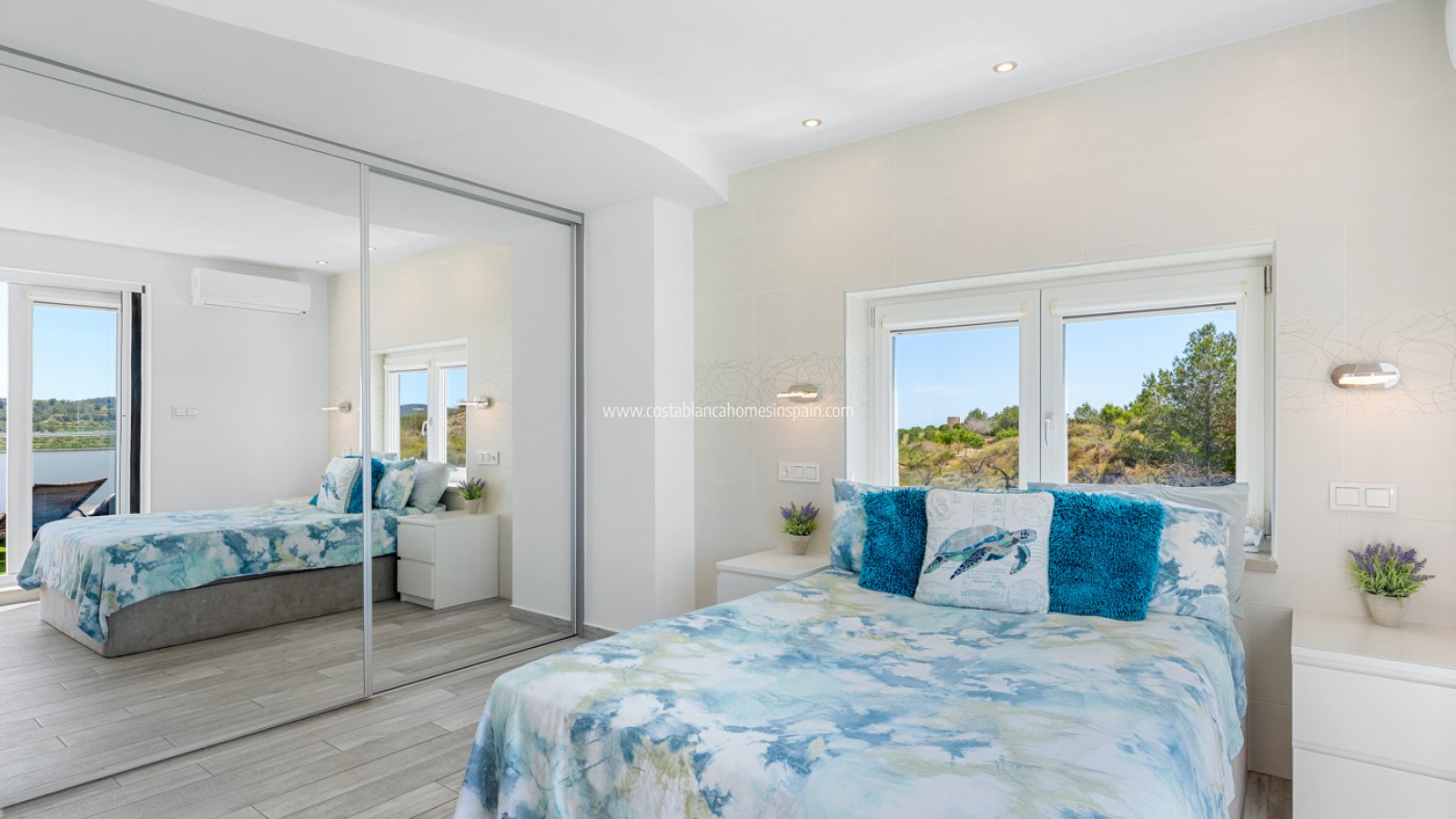 Sale - Detached Villa -  - Torremendo