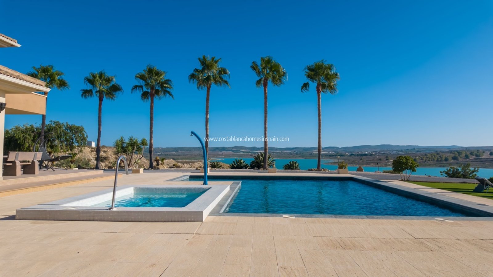 Sale - Detached Villa -  - Torremendo