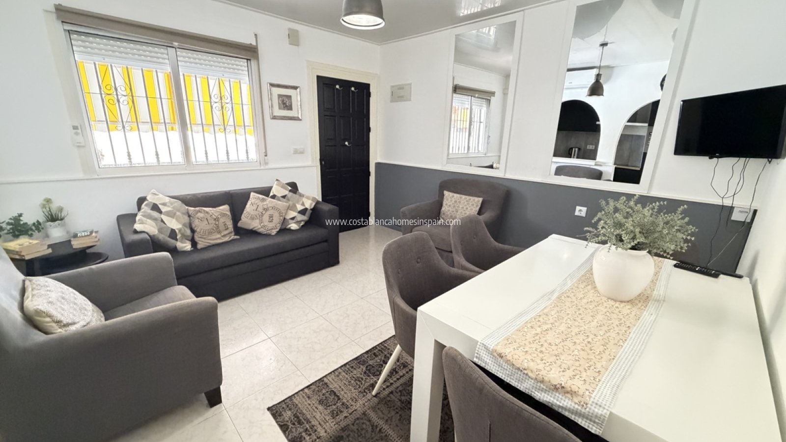 Sale - Detached Villa -  - Torremendo