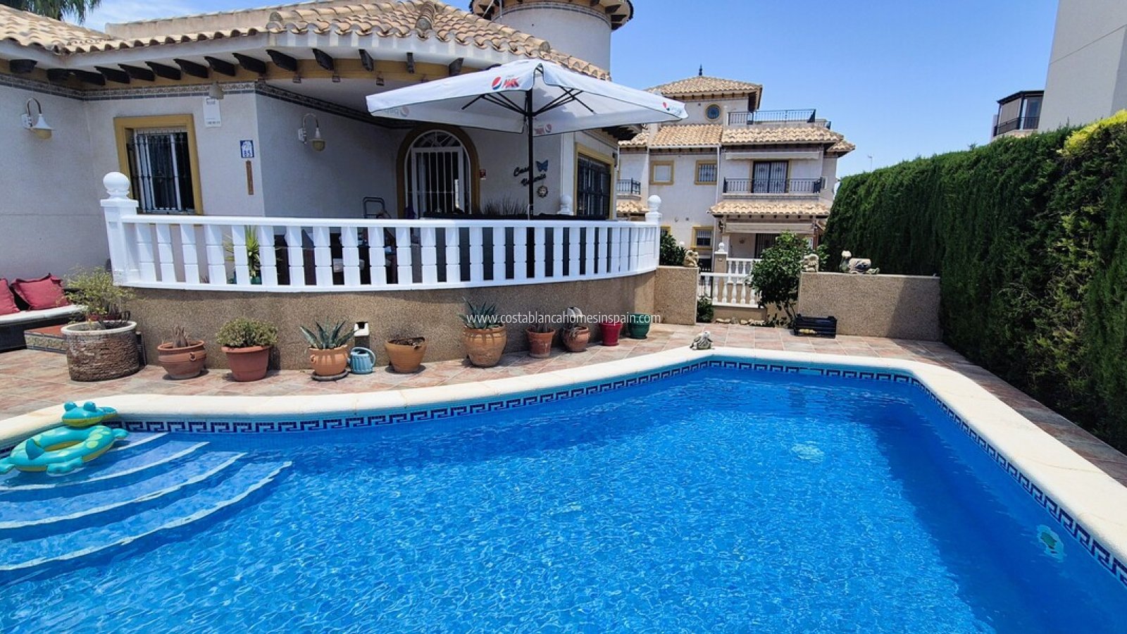 Sale - Detached Villa - Villamartin - Costa Blanca