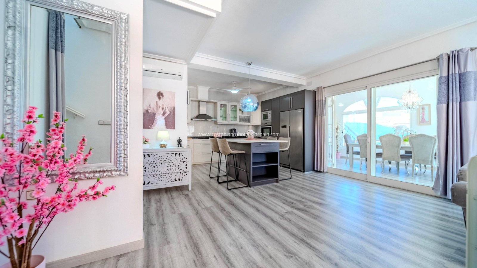 Sale - Detached Villa - Villamartin - Orihuela Costa