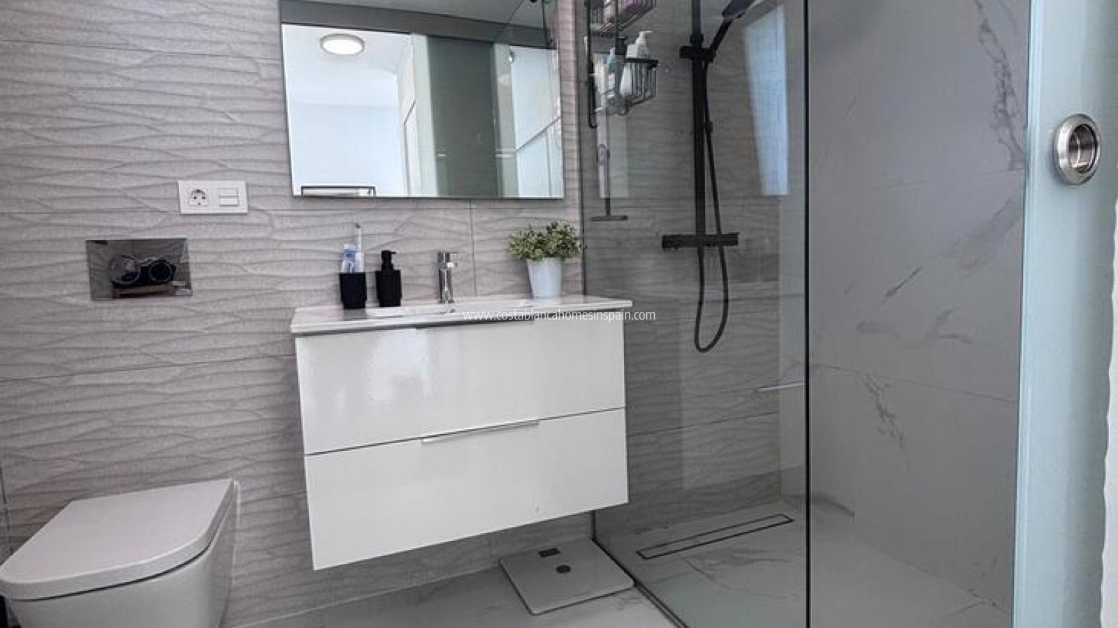 Sale - Detached Villa - Villamartin - Pau 8