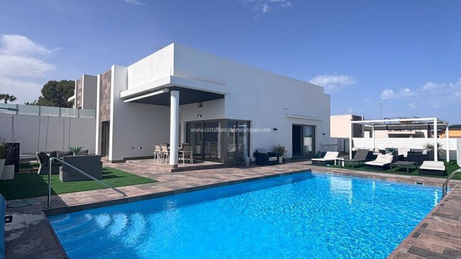 Sale - Detached Villa - Villamartin - Pau 8