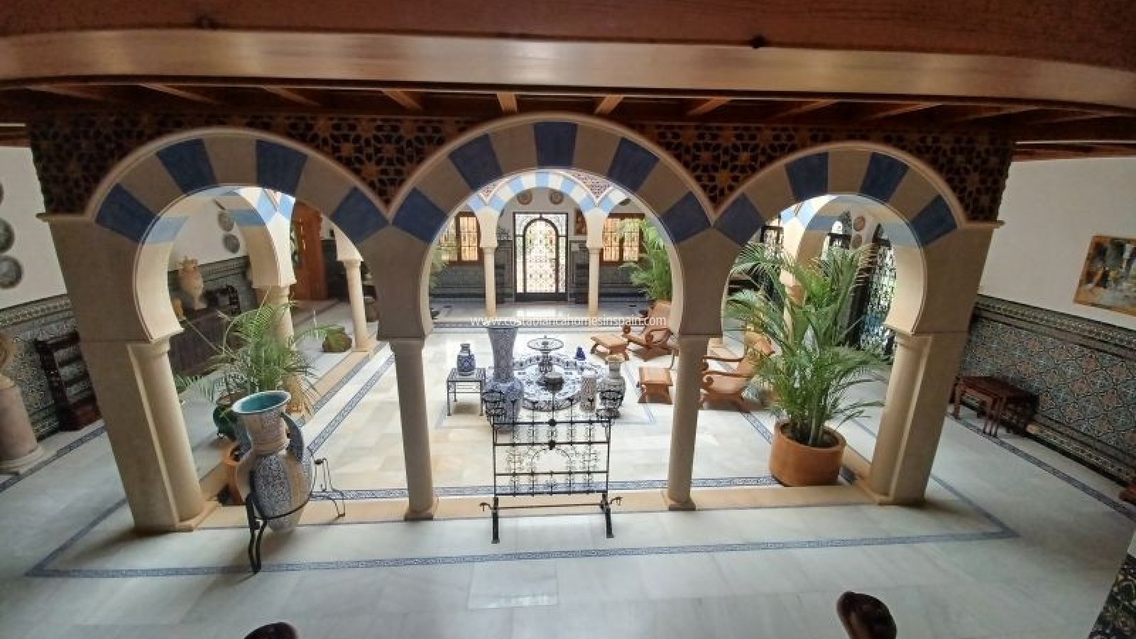 Sale - Detached Villa - Villamartin