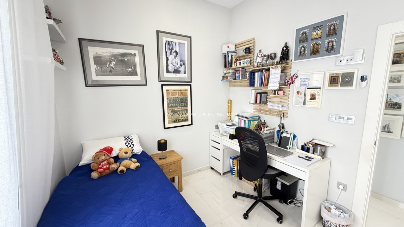 Sale - Detached Villa - Villamartin