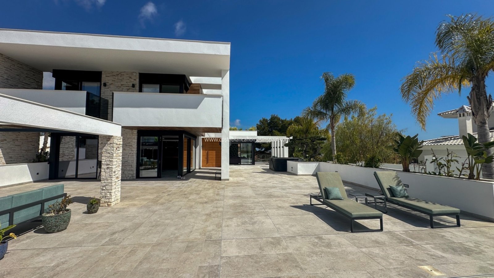 Sale - Detached Villa - Villamartin