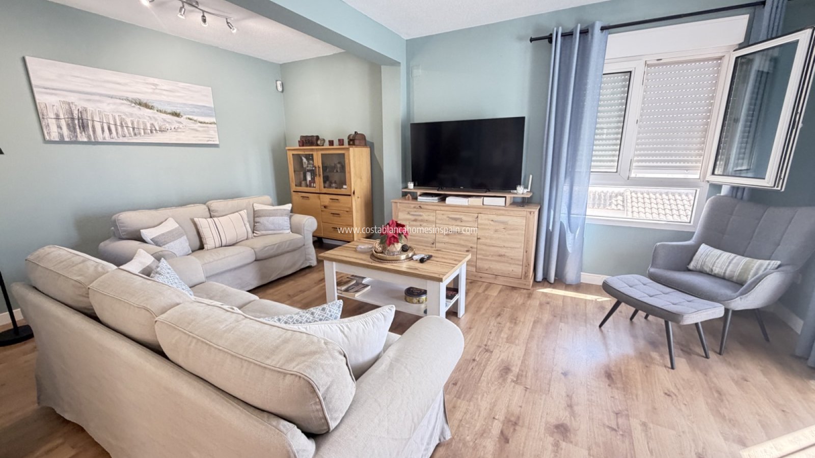 Sale - Detached Villa - Villamartin