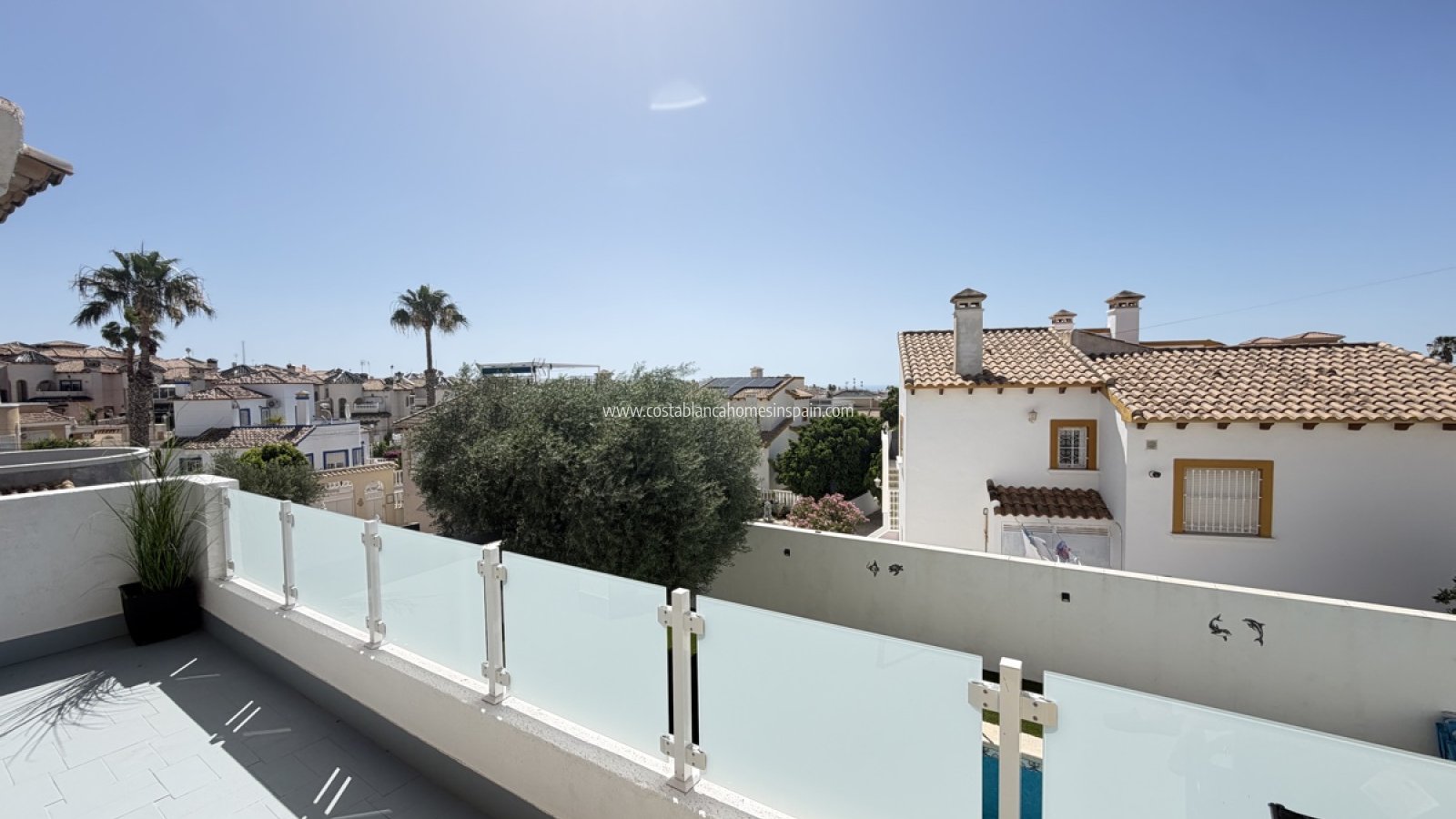 Sale - Detached Villa - Villamartin