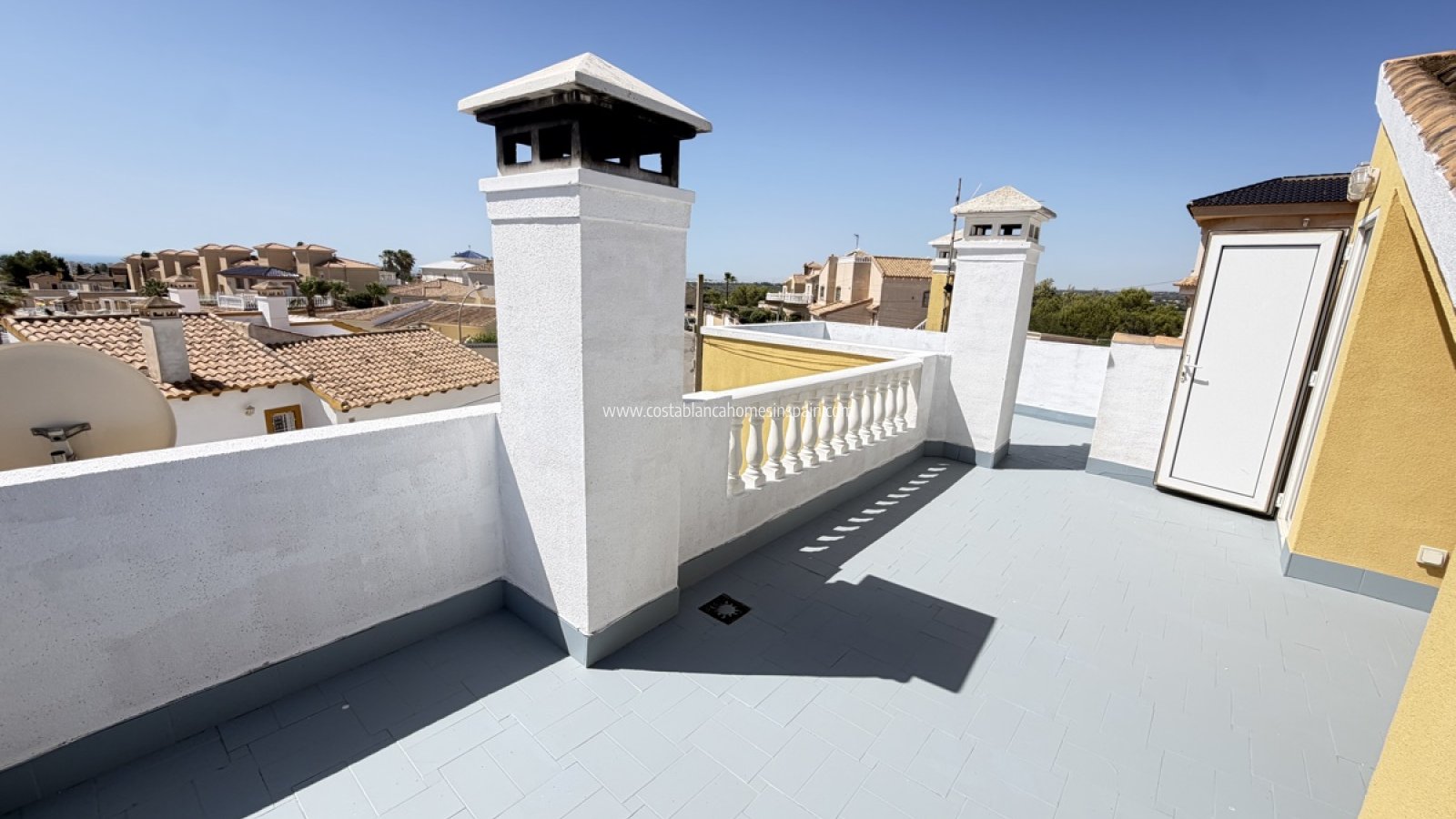 Sale - Detached Villa - Villamartin
