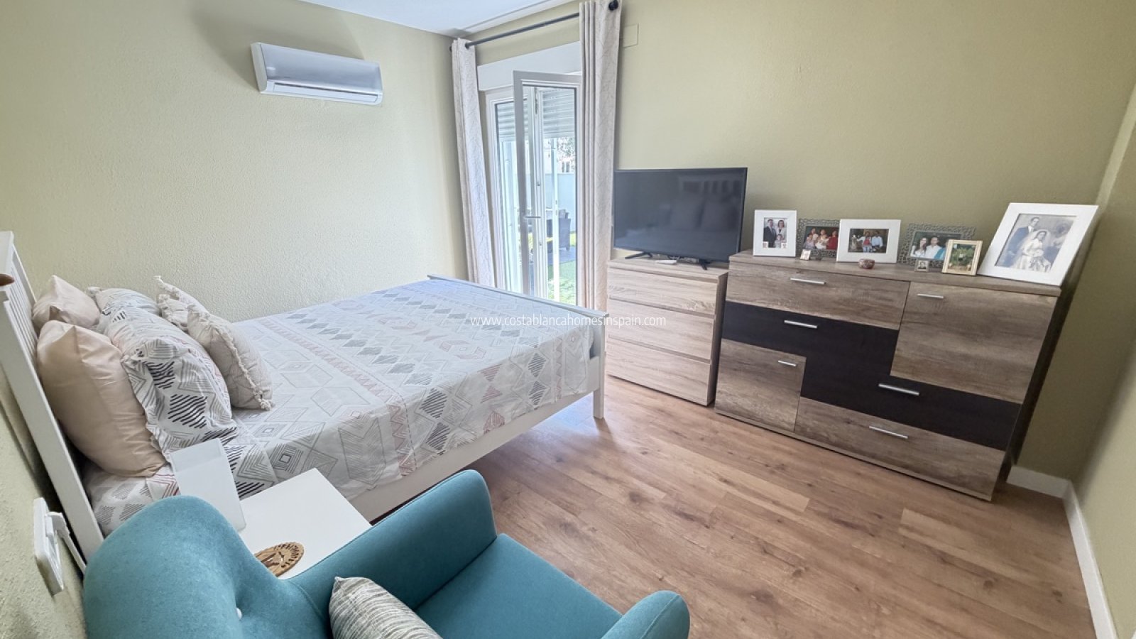 Sale - Detached Villa - Villamartin