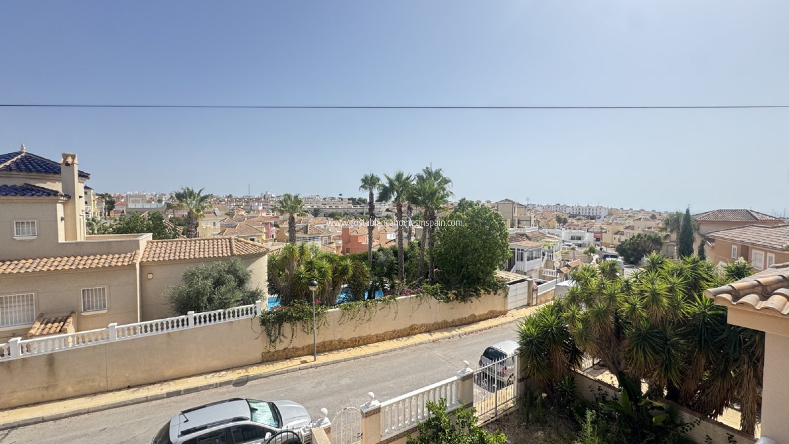 Sale - Detached Villa - Villamartin
