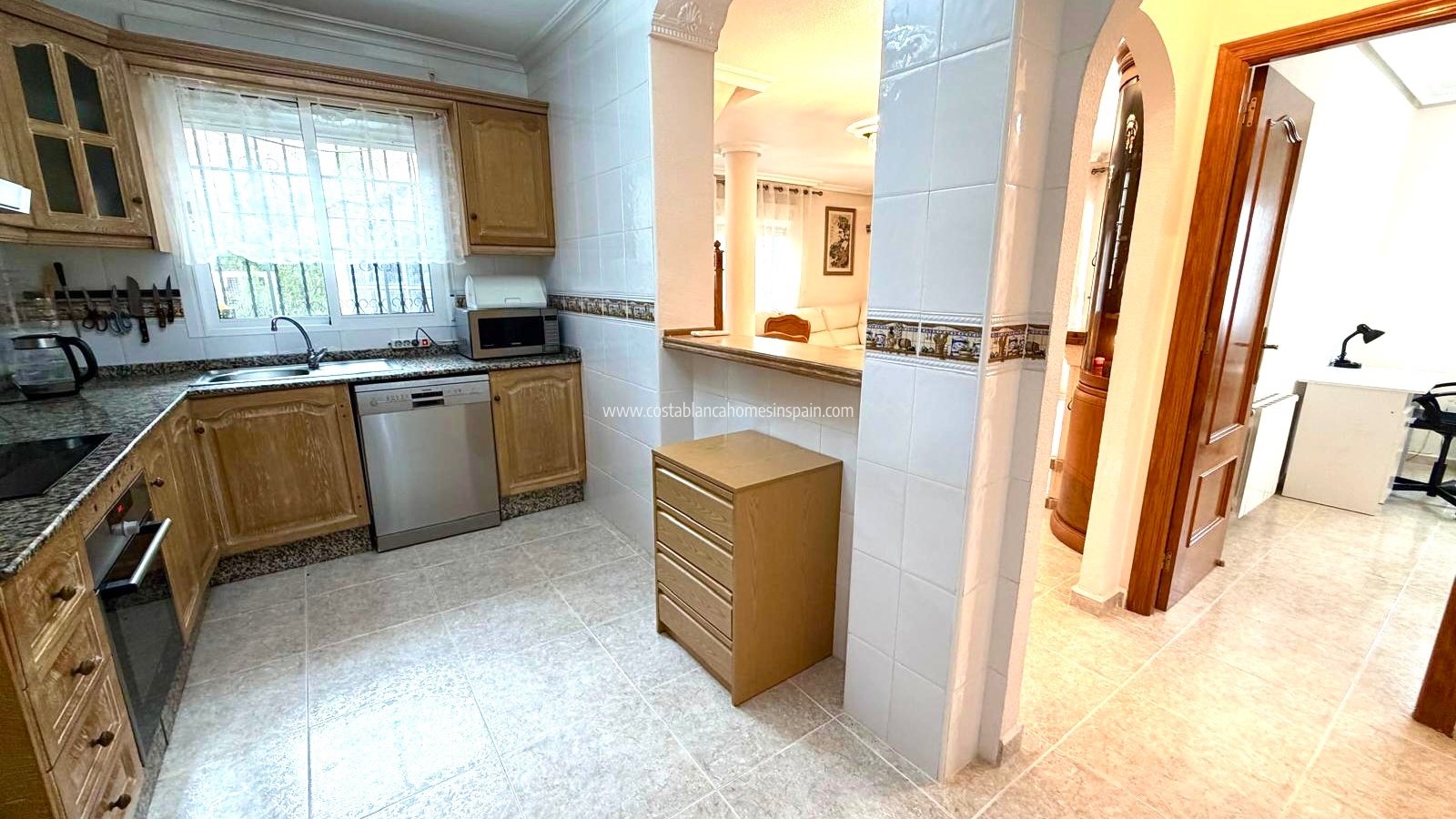Sale - Detached Villa - Villamartin