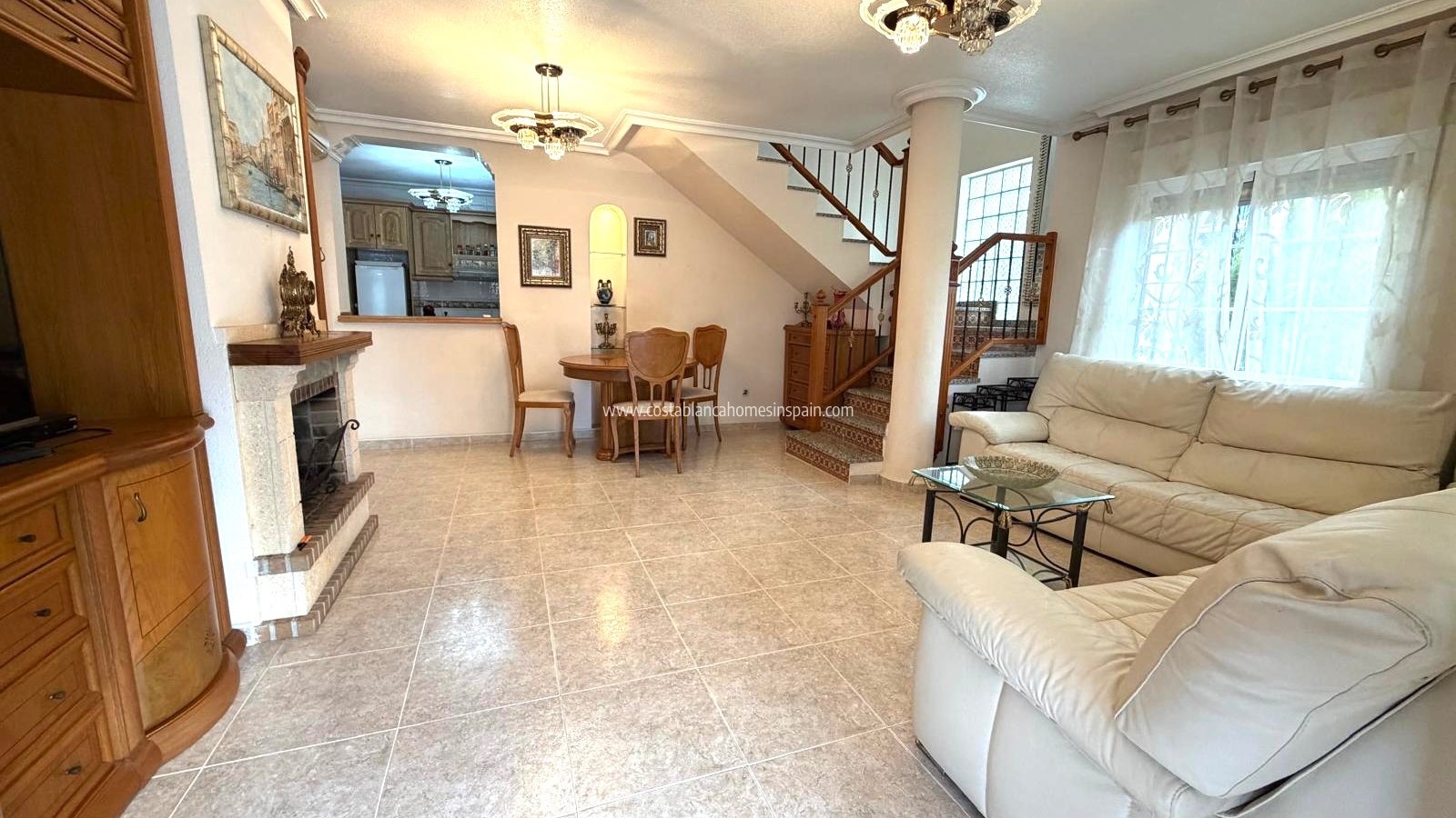 Sale - Detached Villa - Villamartin