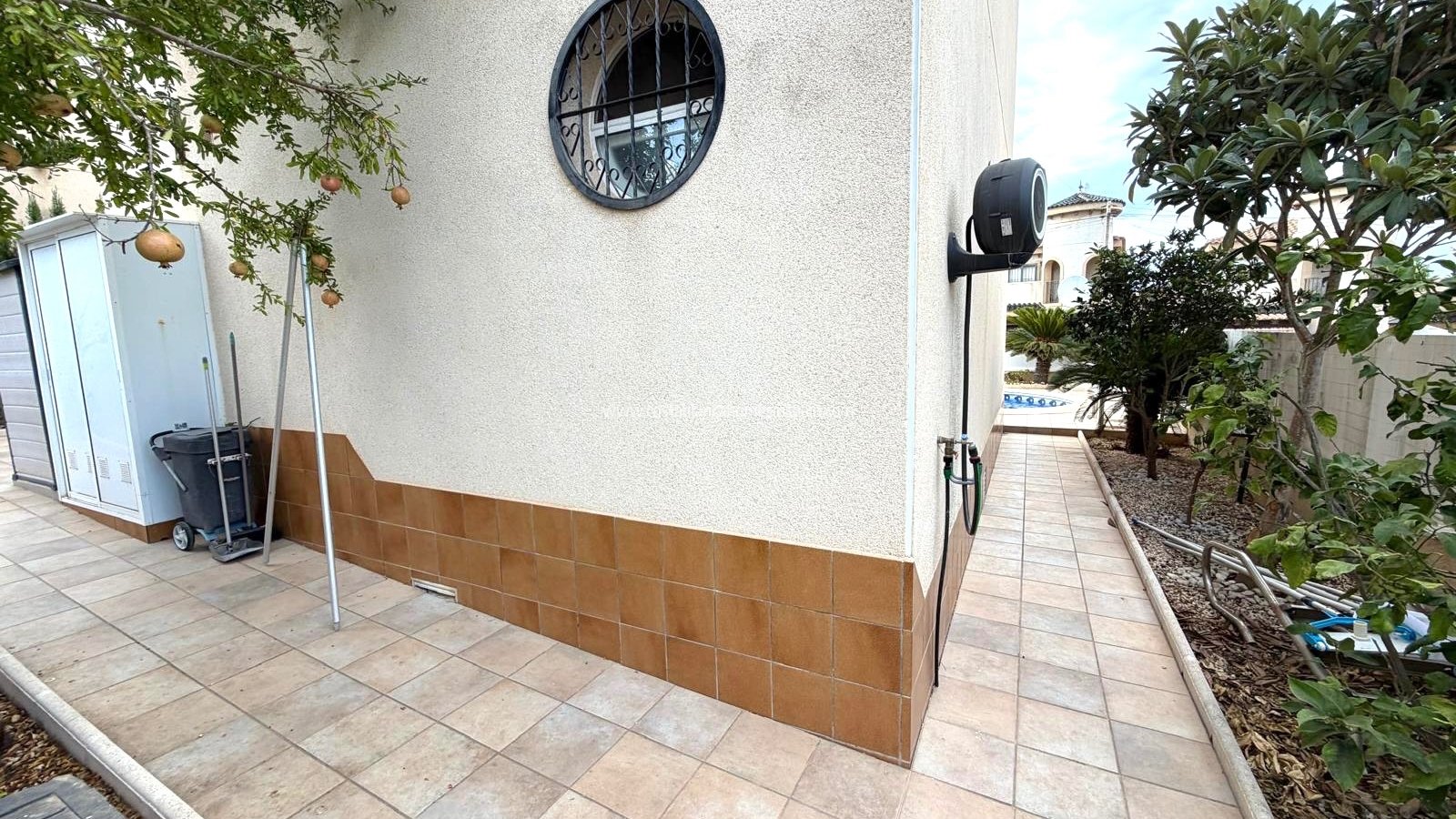 Sale - Detached Villa - Villamartin
