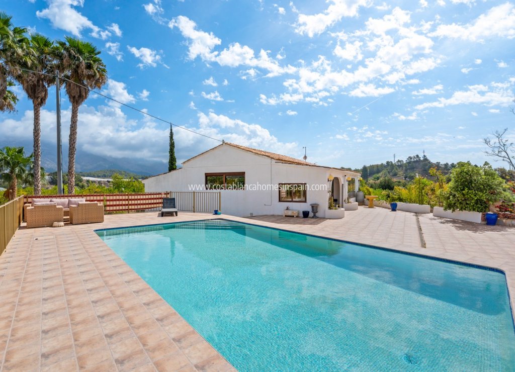Sale - Finca - La Nucia - La nucia