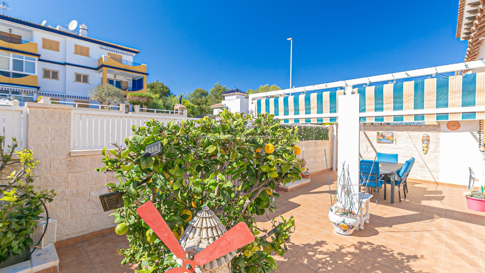 Sale - Semi - Detached Villa - Mil Palmeras - Riomar