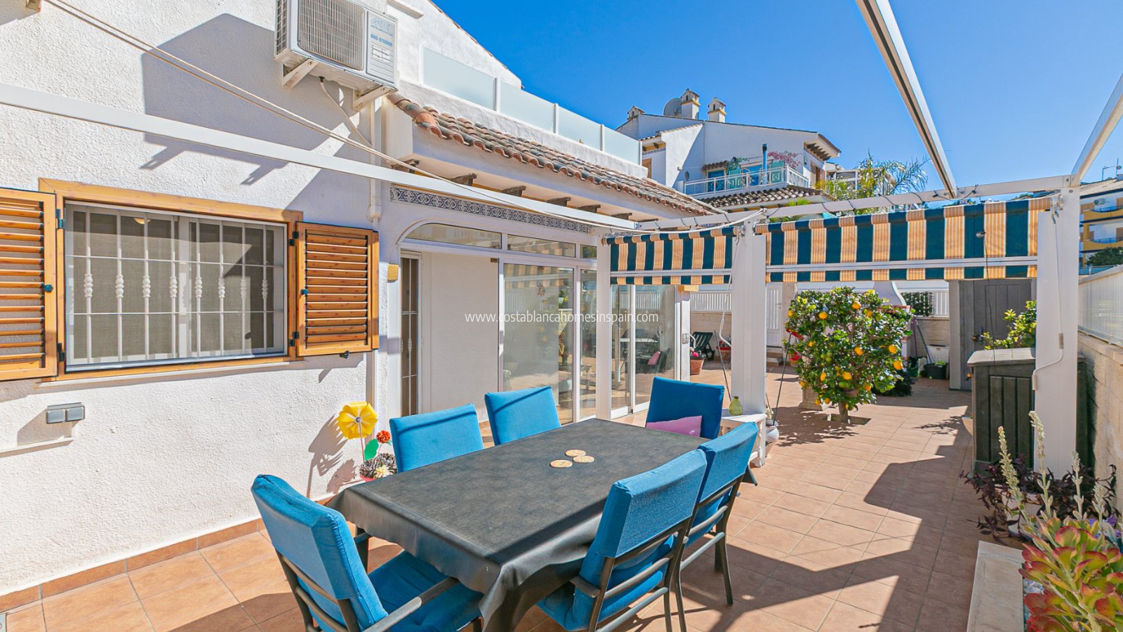 Sale - Semi - Detached Villa - Mil Palmeras - Riomar