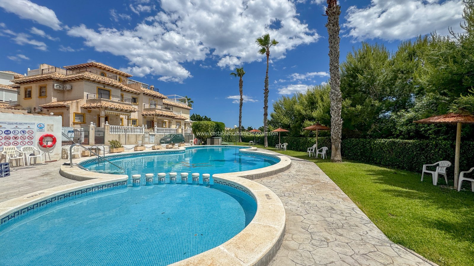 Sale - Semi - Detached Villa - Orihuela - La Zenia