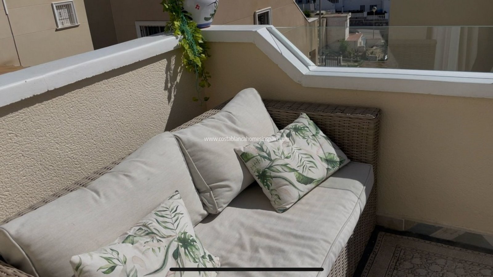 Sale - Semi - Detached Villa - Villamartin