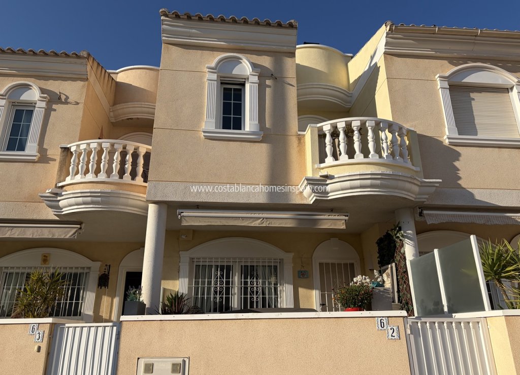 Sale - Townhouse - Heredades