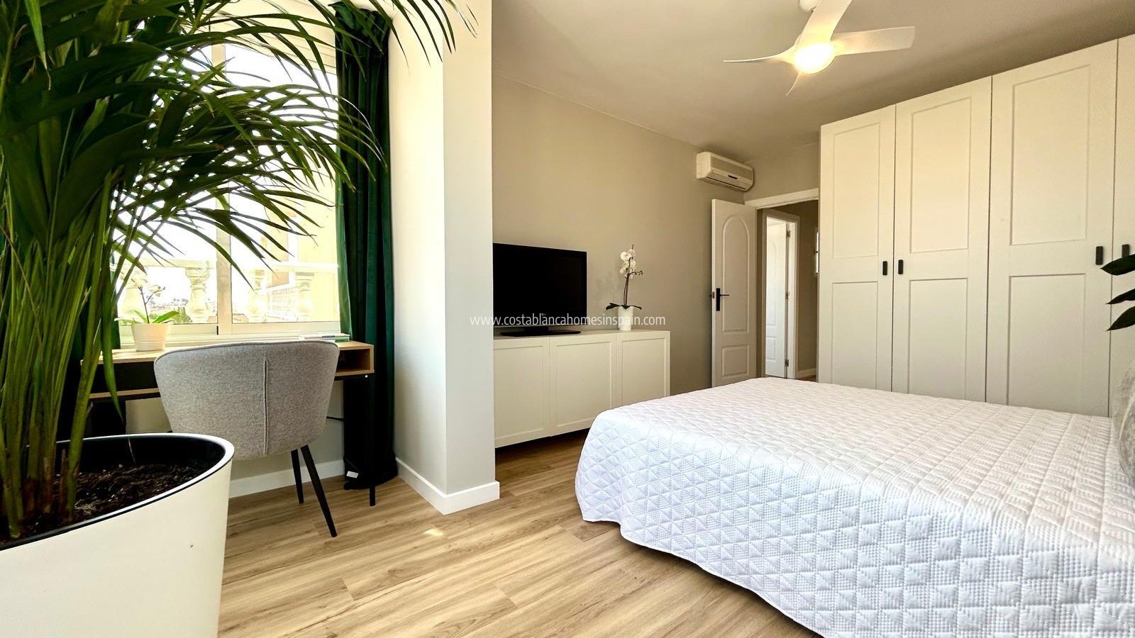 Sale - Townhouse - Los Altos