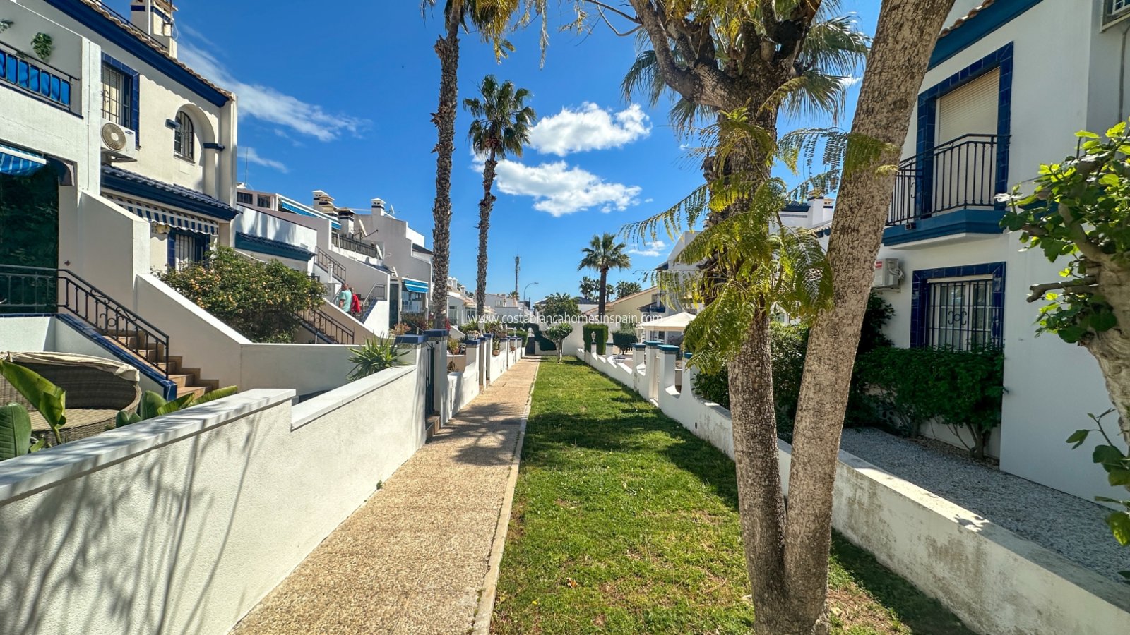 Sale - Townhouse - Orihuela Costa - Los Dolses