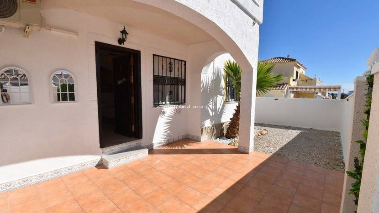 Sale - Townhouse - Punta Prima