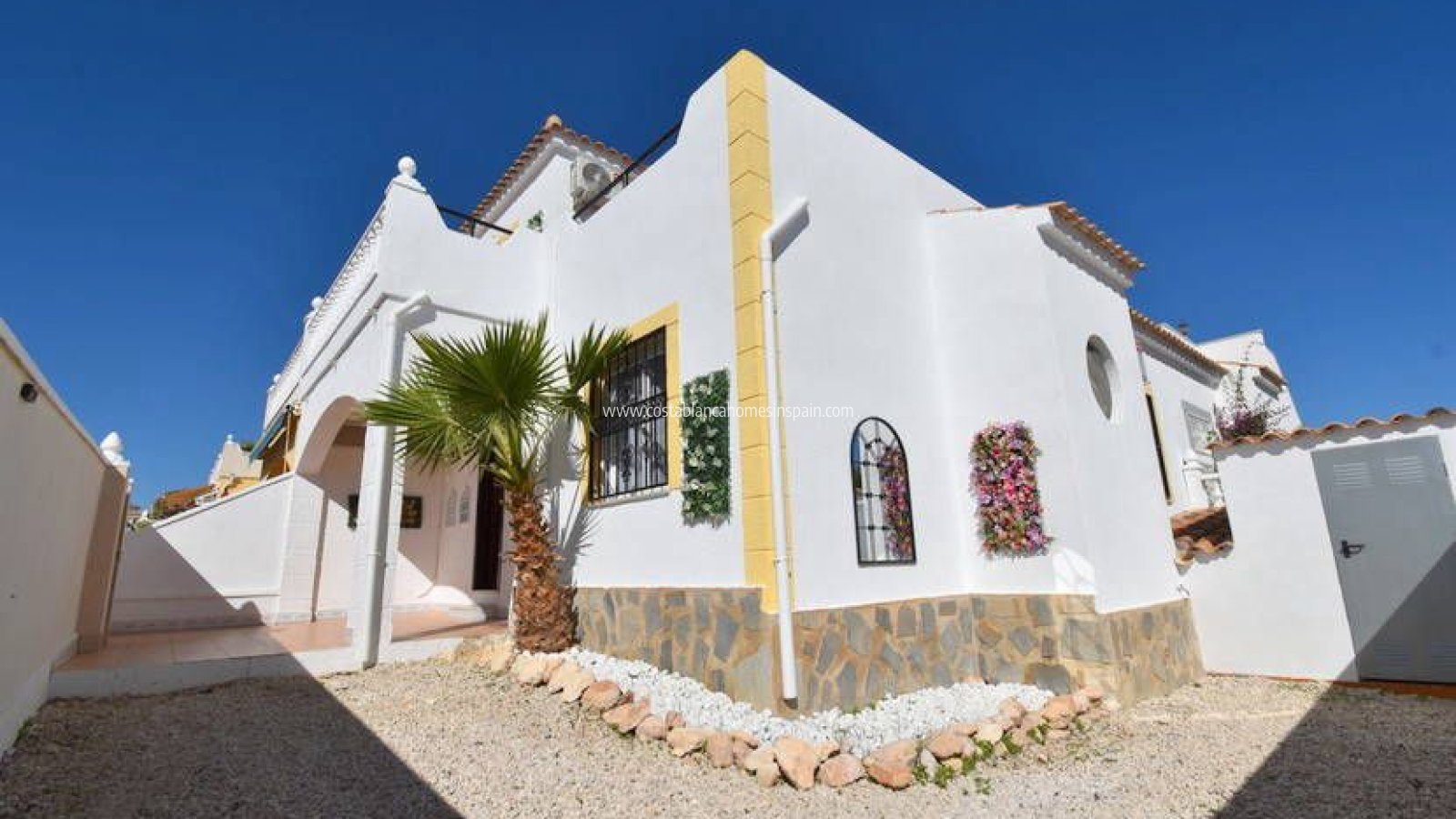 Sale - Townhouse - Punta Prima