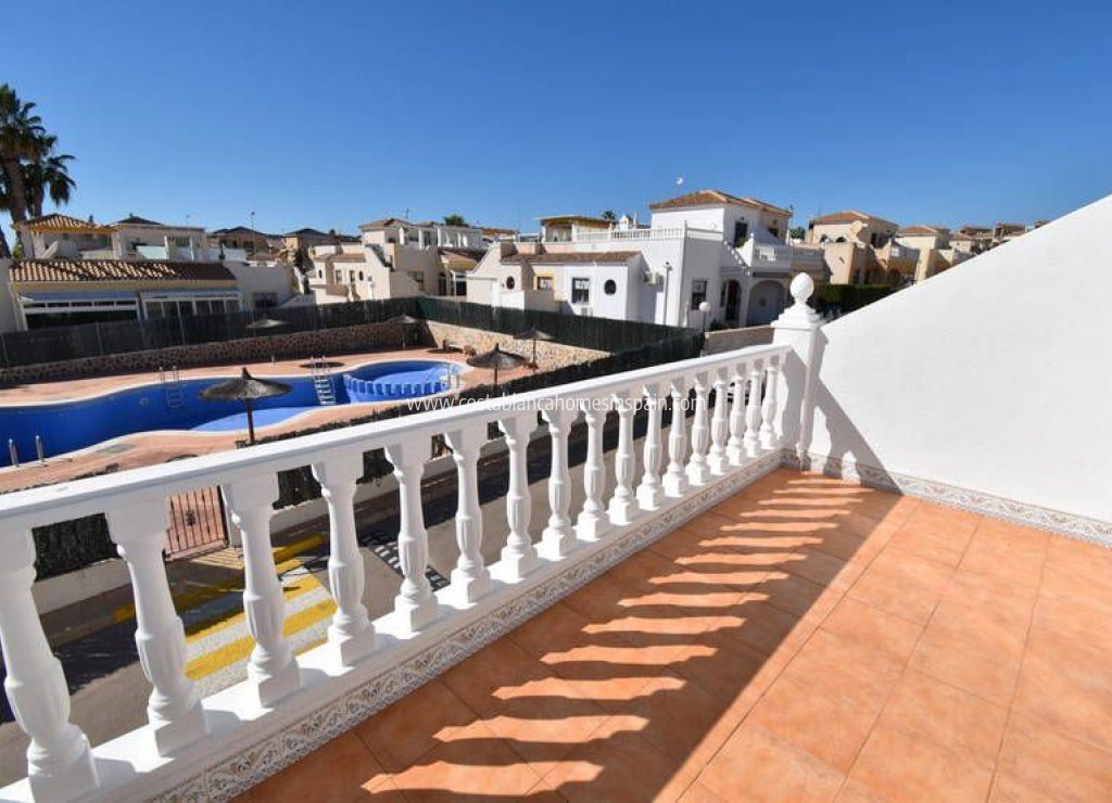 Sale - Townhouse - Punta Prima