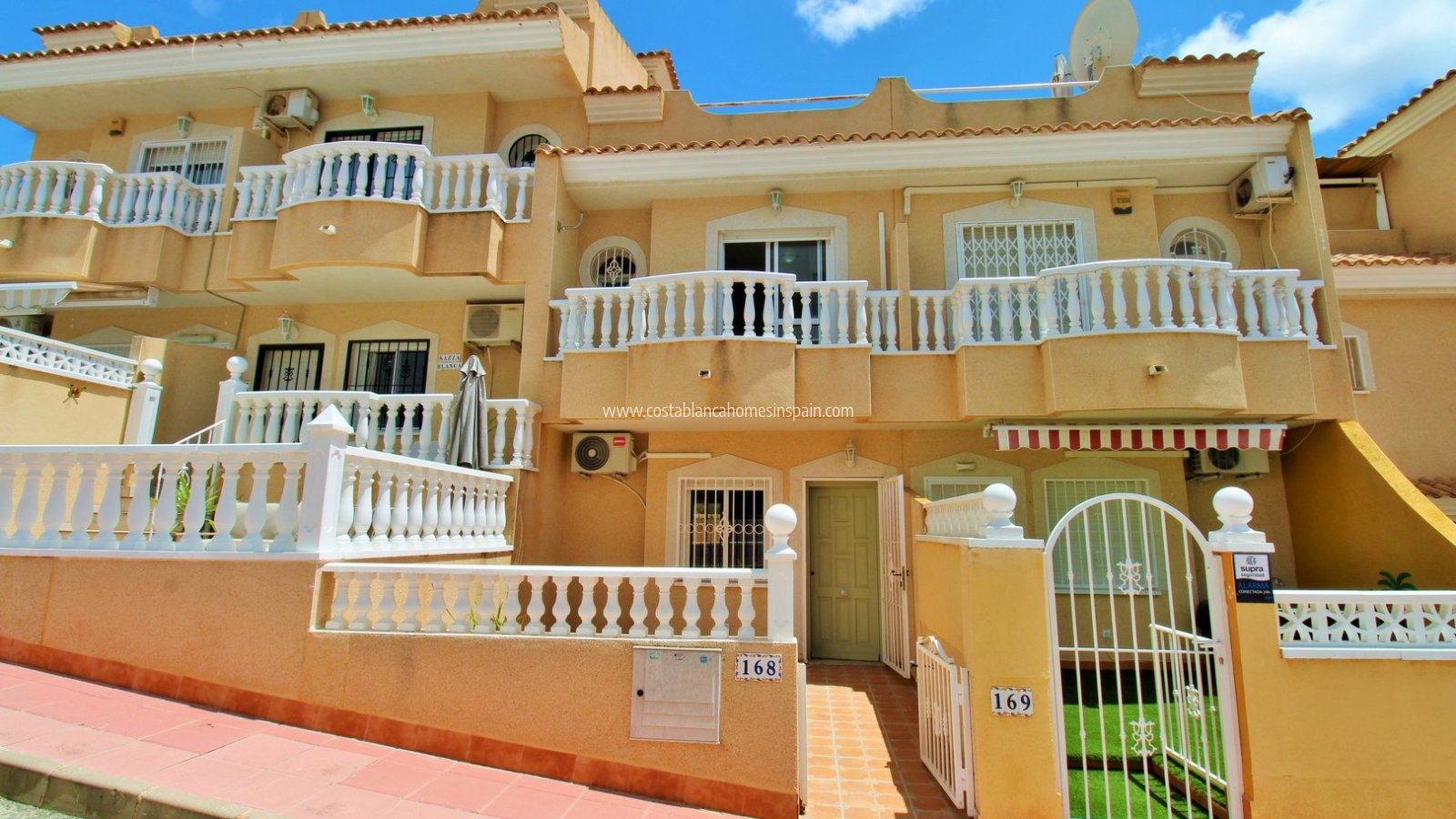 Sale - Townhouse - Villamartin