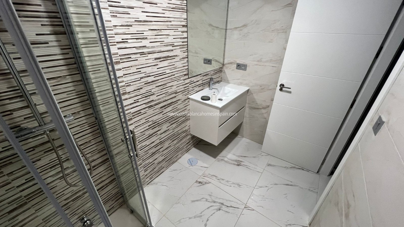 Sale -  - Villamartin