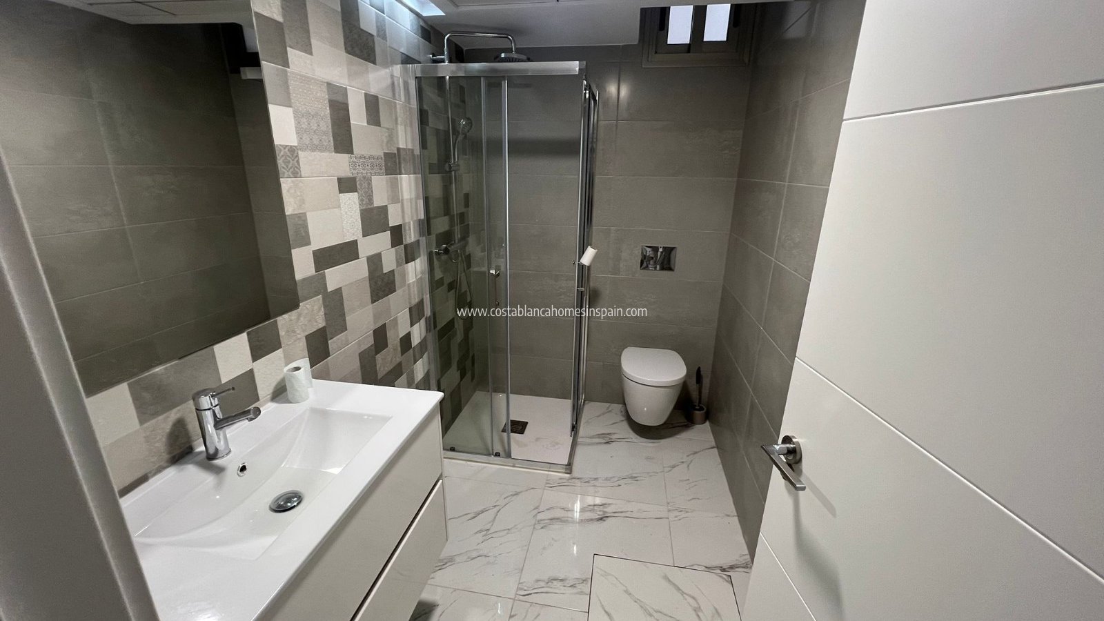 Sale -  - Villamartin