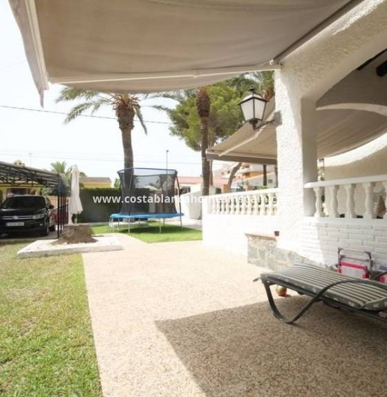 Semi-Detached Villa - Endursölu - Orihuela Costa - Punta Prima