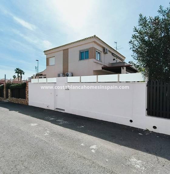 Semi - Detached Villa - Re-salg - Playa Flamenca - Costa Blanca South
