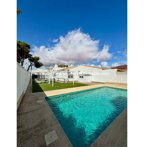 Semi - Detached Villa - Re-salg - Torrevieja - Torretas