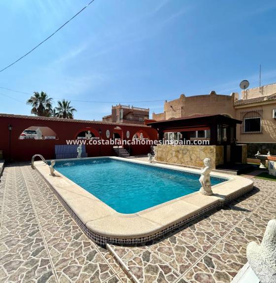 Semi - Detached Villa - Resale - El Chaparral - SLI-30123