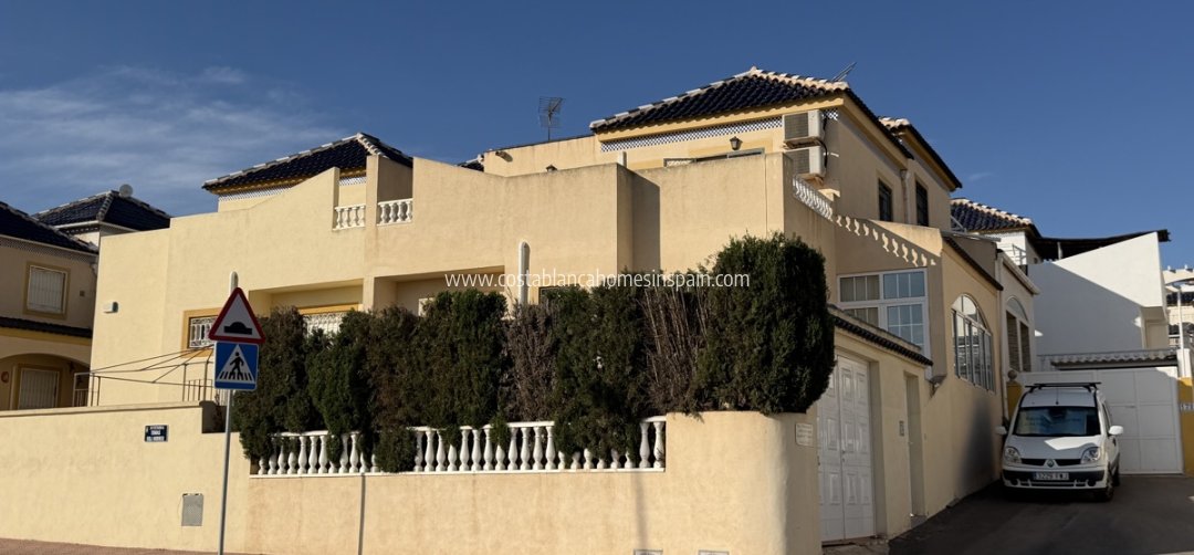Semi - Detached Villa - Resale - Los Balcones - LOS BALCONES