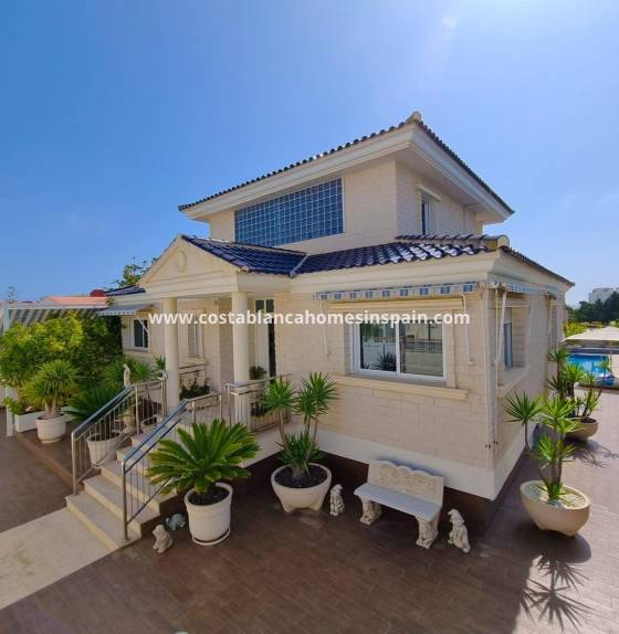 Semi - Detached Villa - Resale - Torrevieja - La Mata