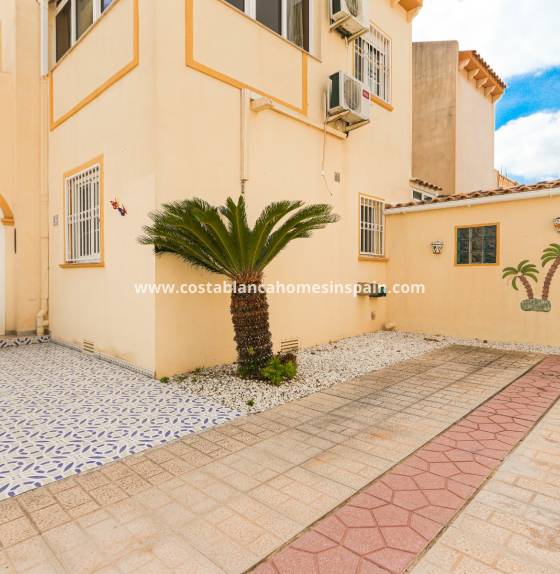 Semi - Detached Villa - Revente - Playa Flamenca - Costa Blanca South