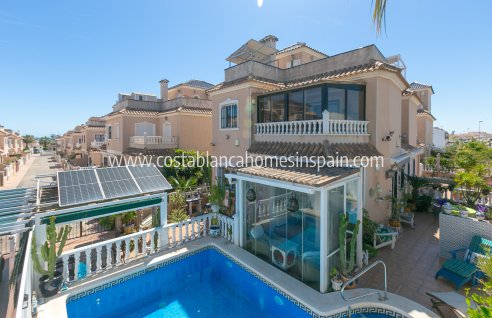 Semi - Detached Villa - Venta - La Zenia - La Zenia
