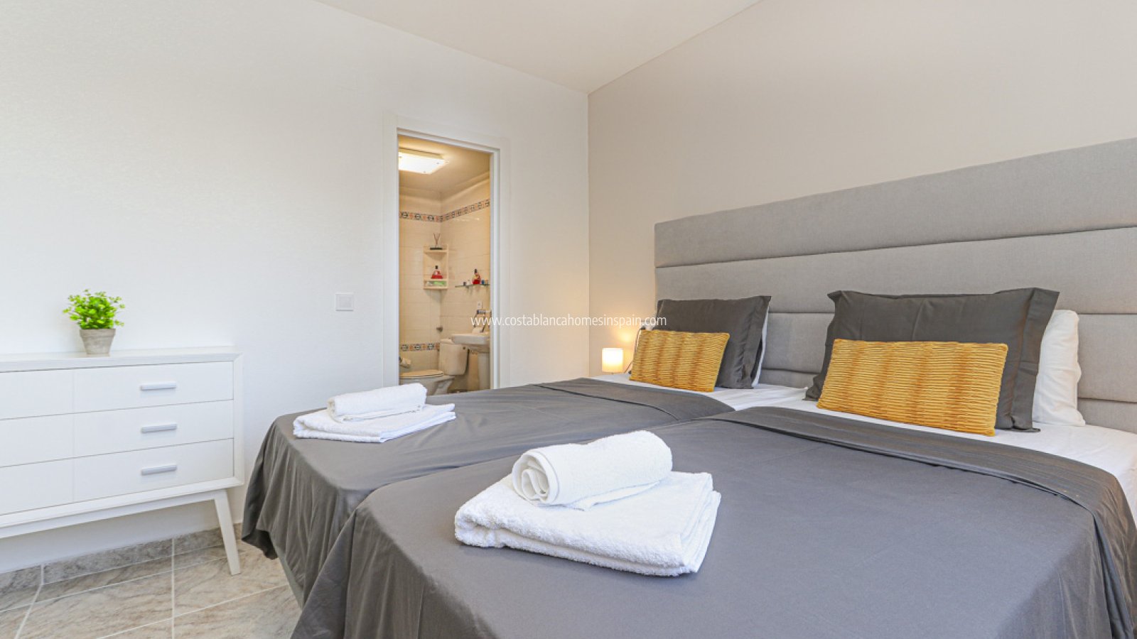 Short Term Rental - Apartment - Villamartin