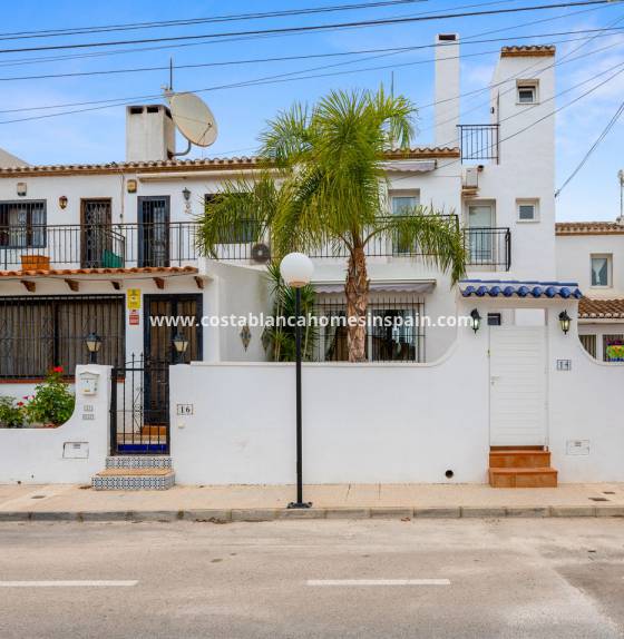 Town house - Resale - Orihuela - Villamartin
