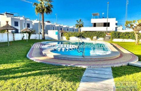 Townhouse - Sale - Villamartin - Villamartin