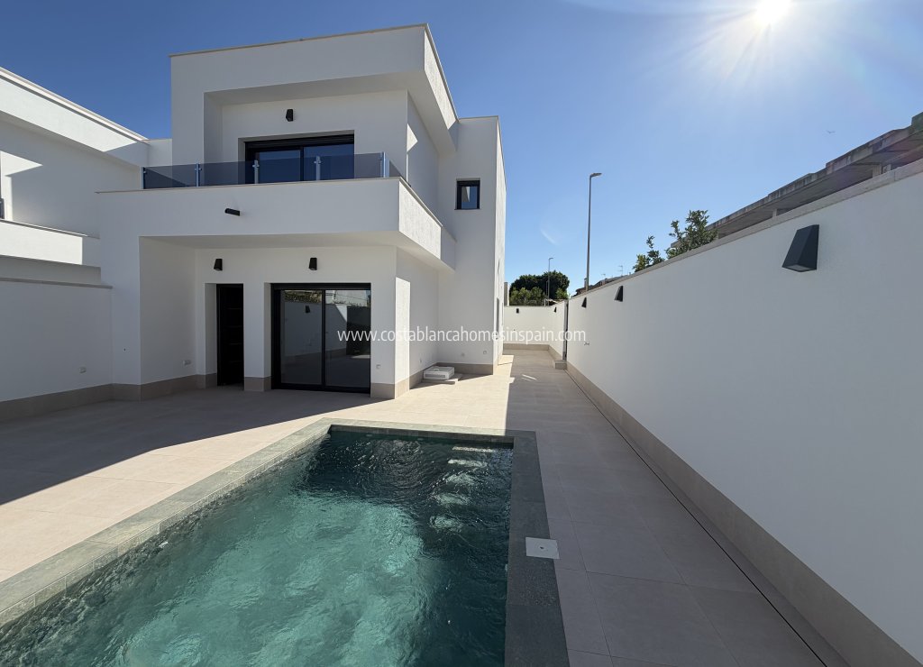 Új építésű - Detached Villa - 