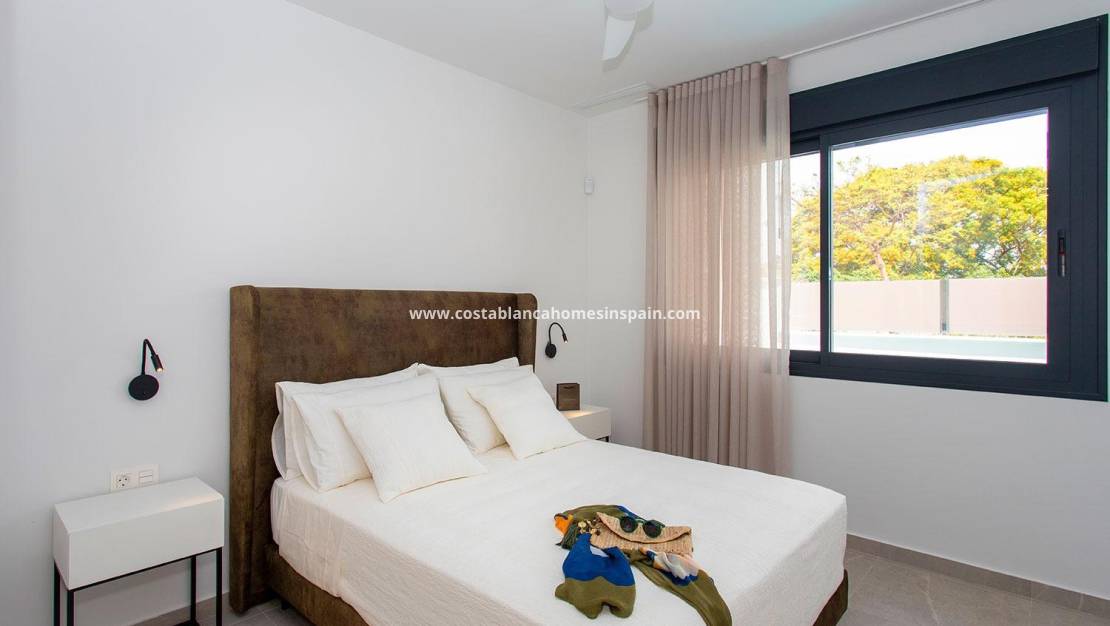 Új építésű - villa - Sucina