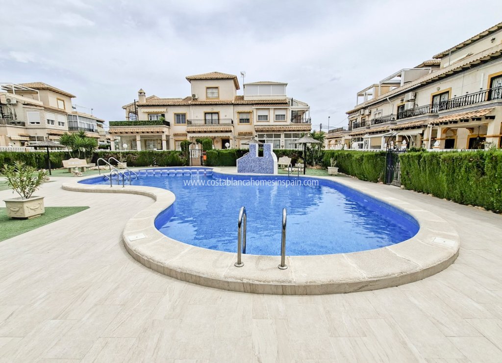 Venta - Bungalow - La Zenia